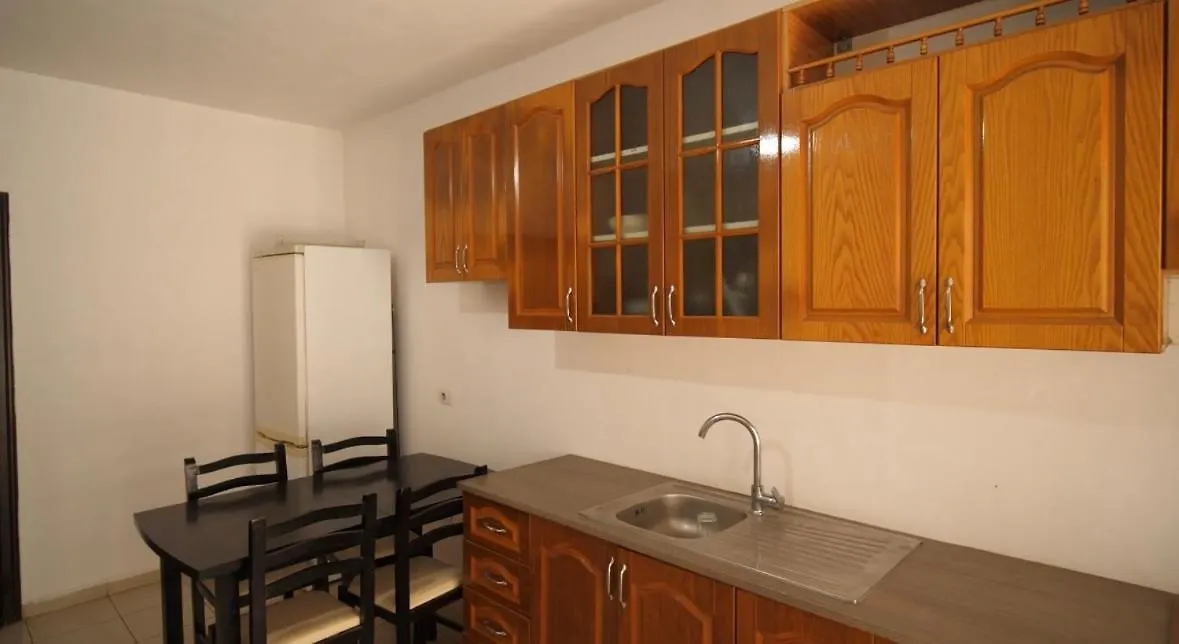 Keci Apartments Durrës 0*,  Albanien